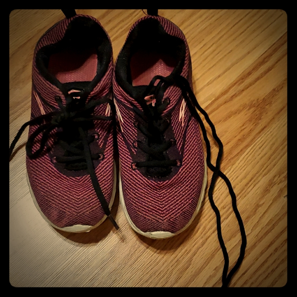 Running shoes
